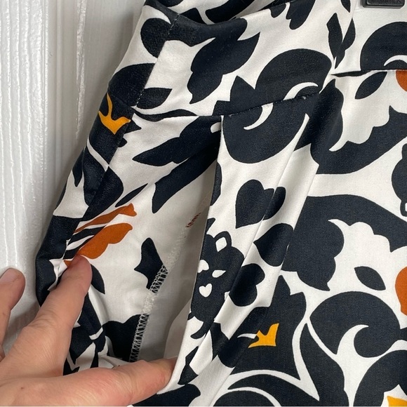 Boden Printed Crop Wide Leg Pants in Black, Opulent Pome Small Flaw 16-18R - Picture 6 of 13